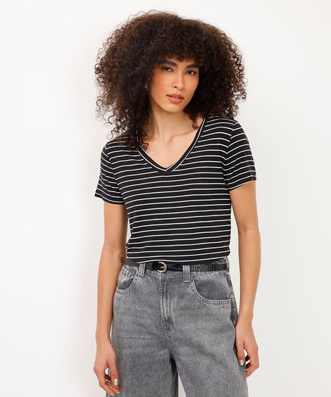 camiseta feminina básica estampada de poá manga curta decote v multicor - preto