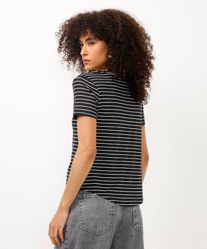 Camiseta Feminina Básica Listrada Manga Curta Decote V Preta