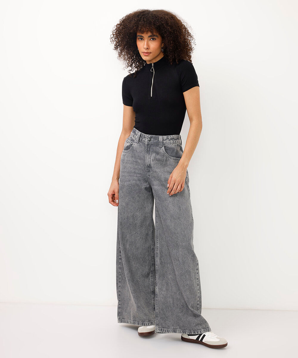 blusa canelada com zíper de argola manga curta preto