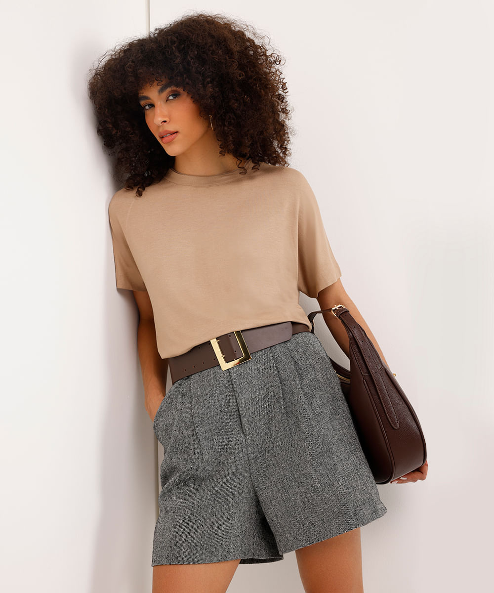 blusa de viscose decote duplo manga curta bege