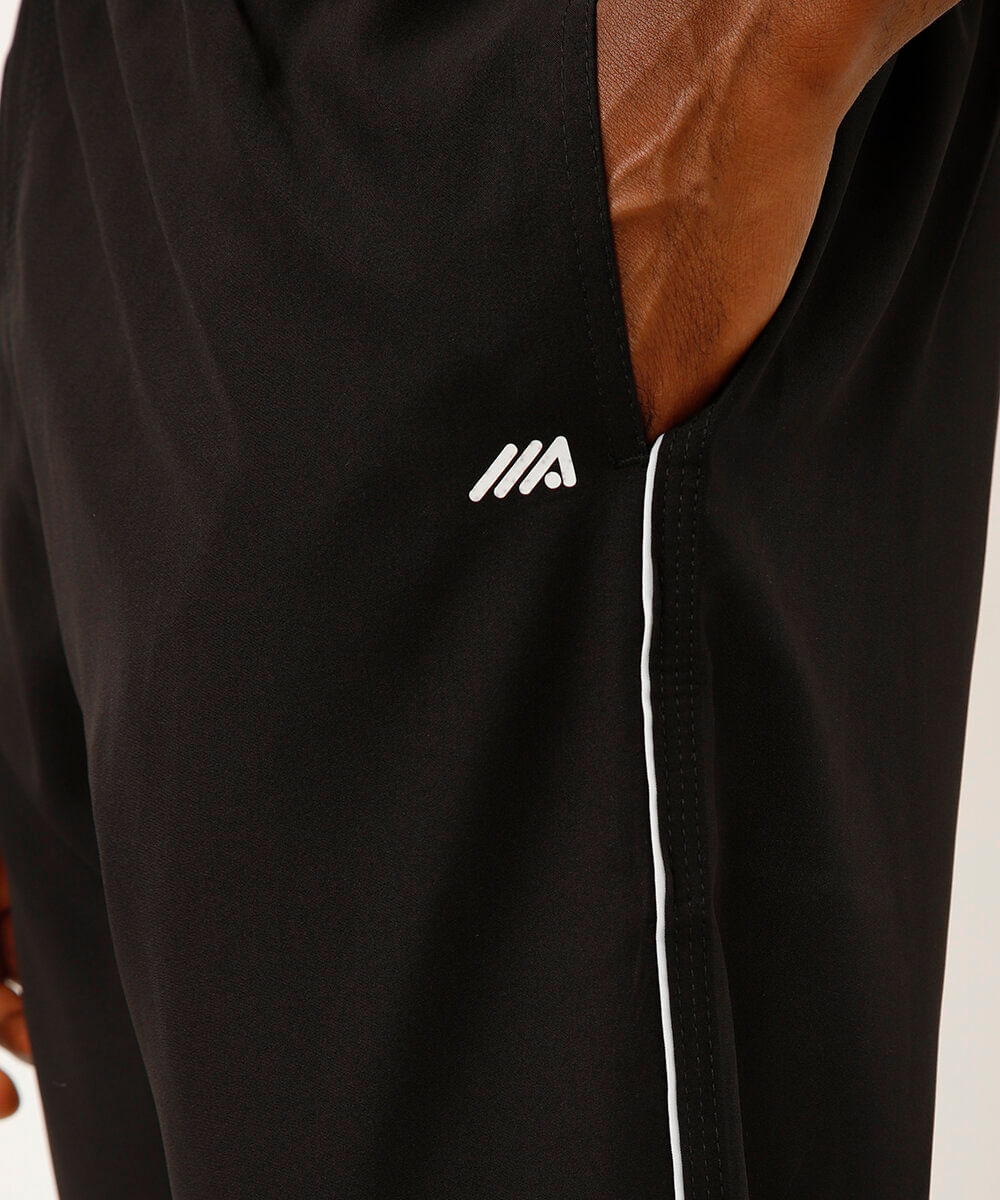 Calça Masculina Esportiva Ace Básica com Vivo Contrastante  Preta