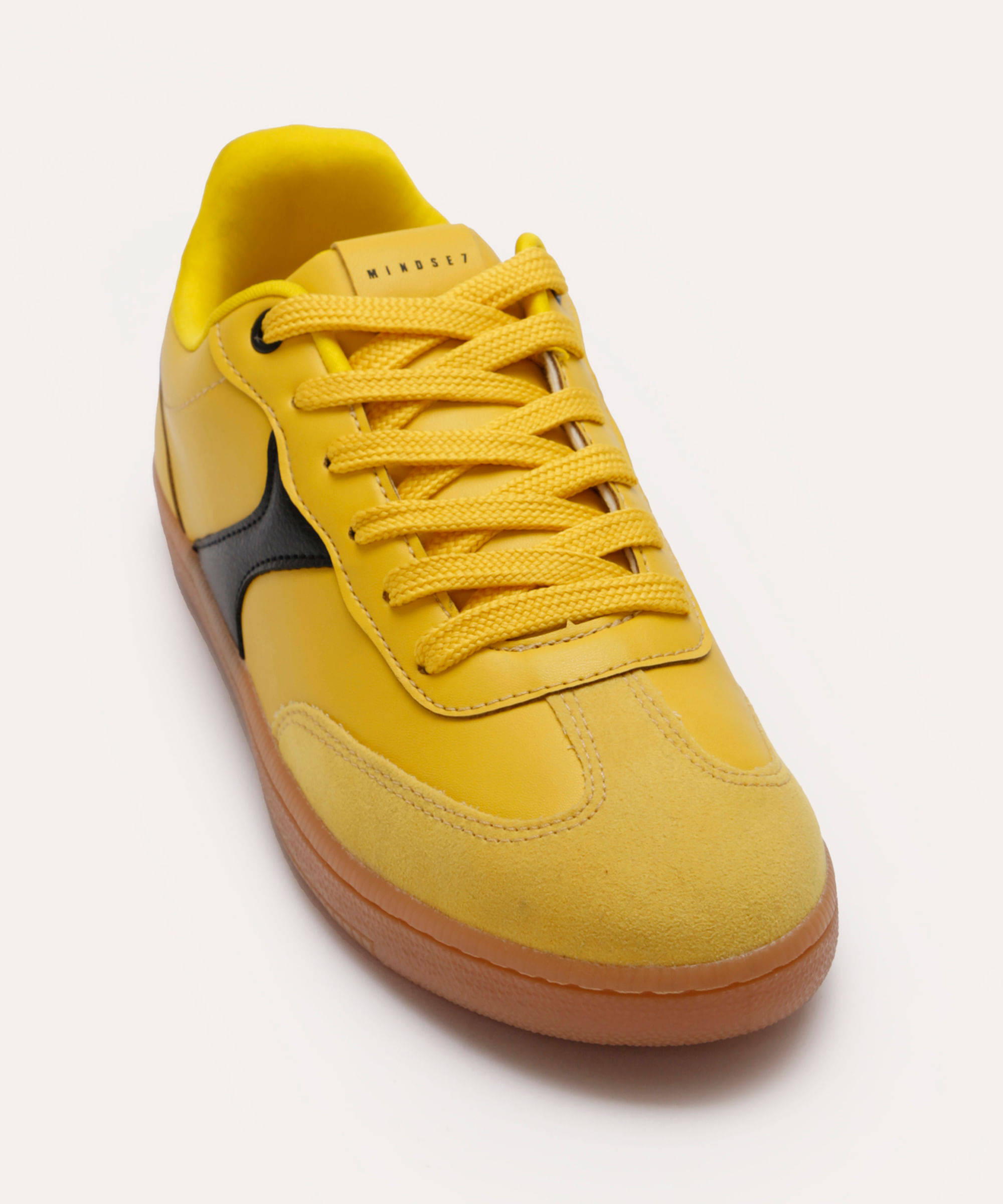 tênis casual com recortes bicolor mindset amarelo