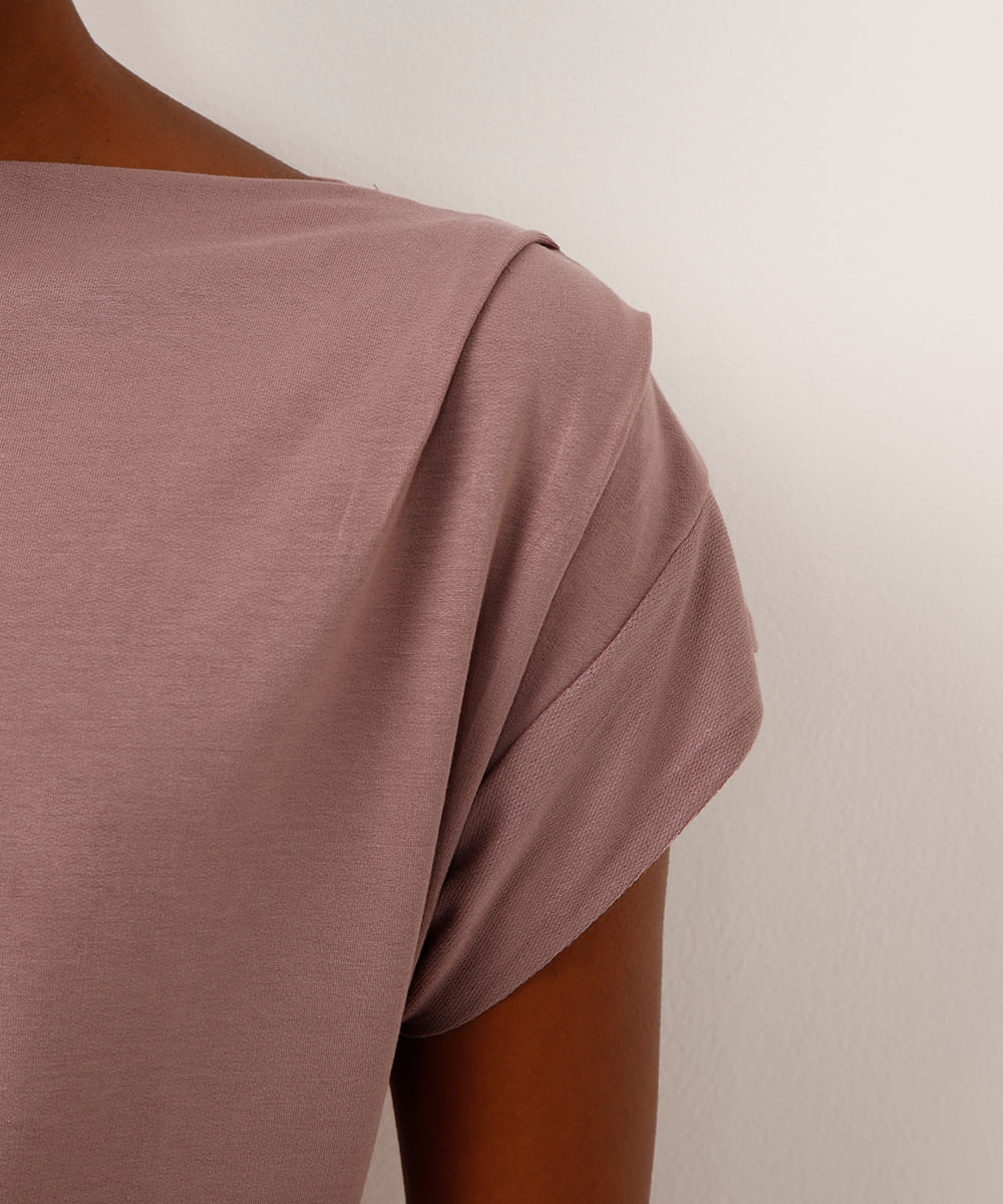 blusa de viscose com pregas nos ombros cinza