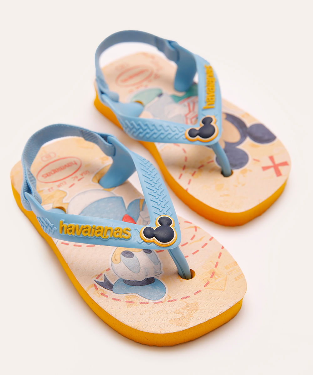 chinelo infantil havaianas mickey e pato donald amarelo