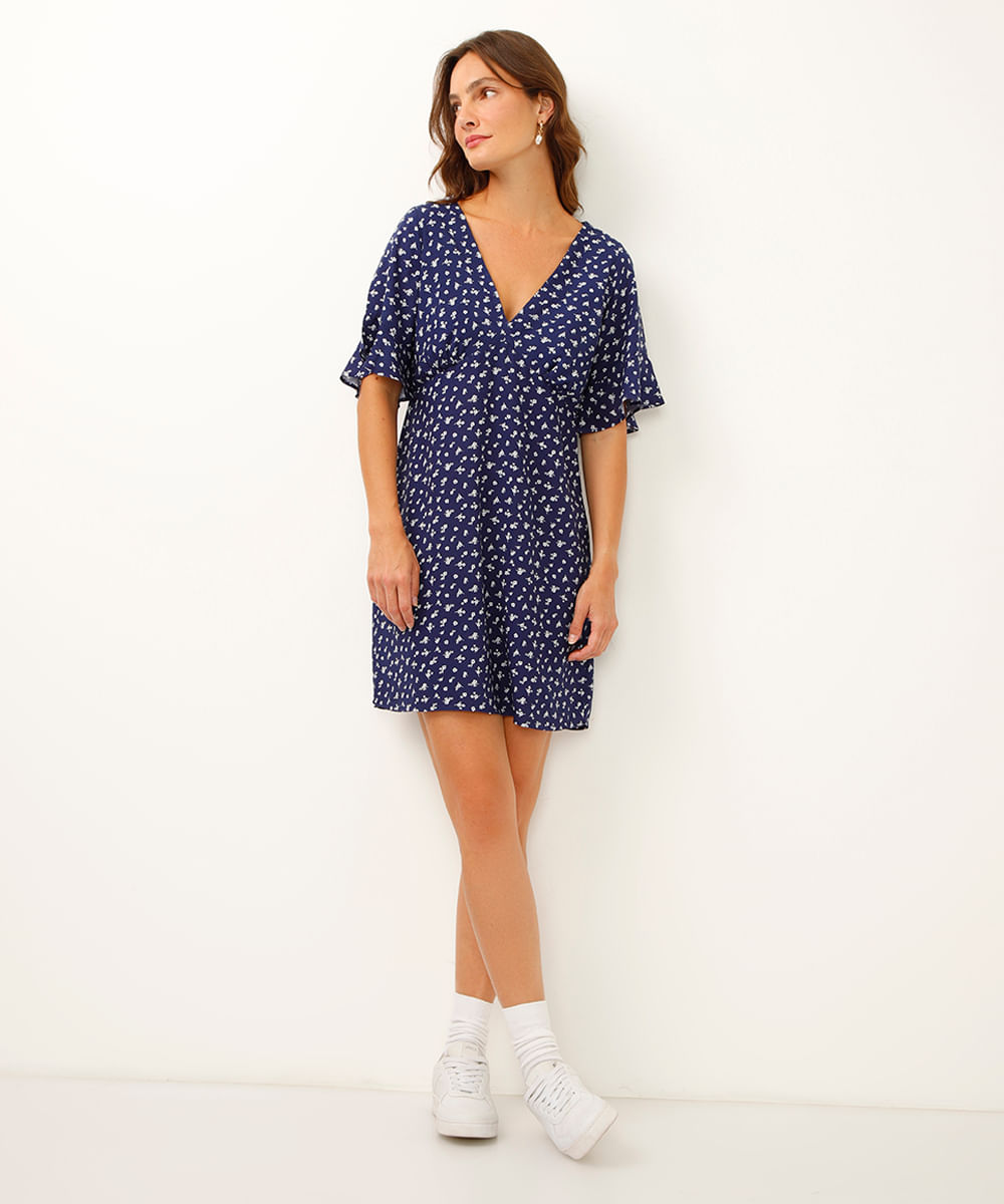 vestido curto de viscose decote v floral azul