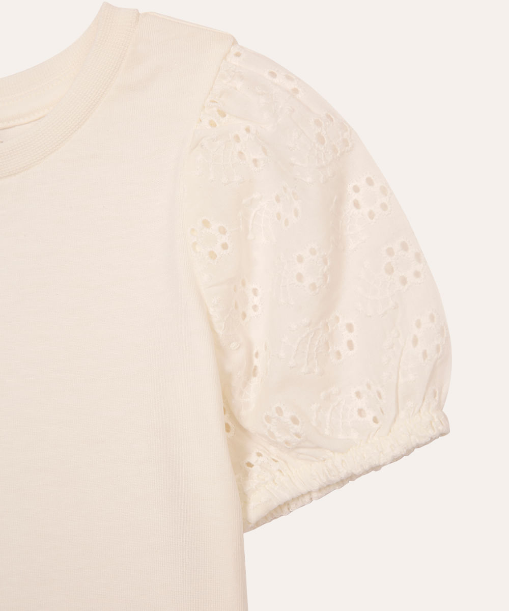 camiseta de algodão infantil manga floral vazada off white