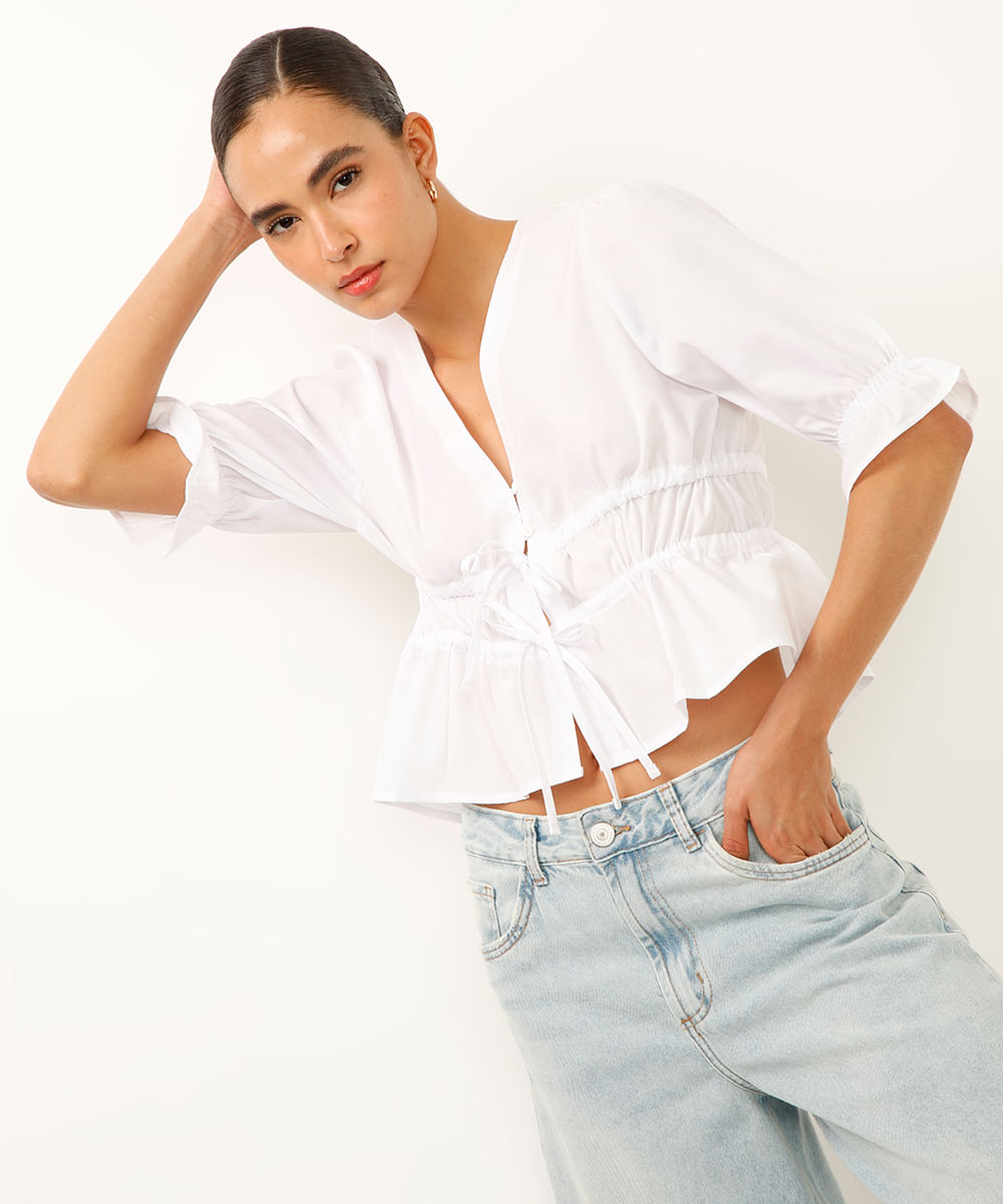 blusa decote v com laços e pregas off white