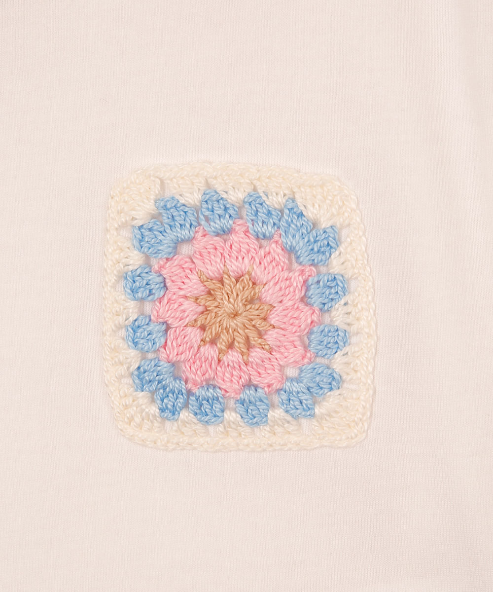 cropped infantil de algodão bolso de crochê off white