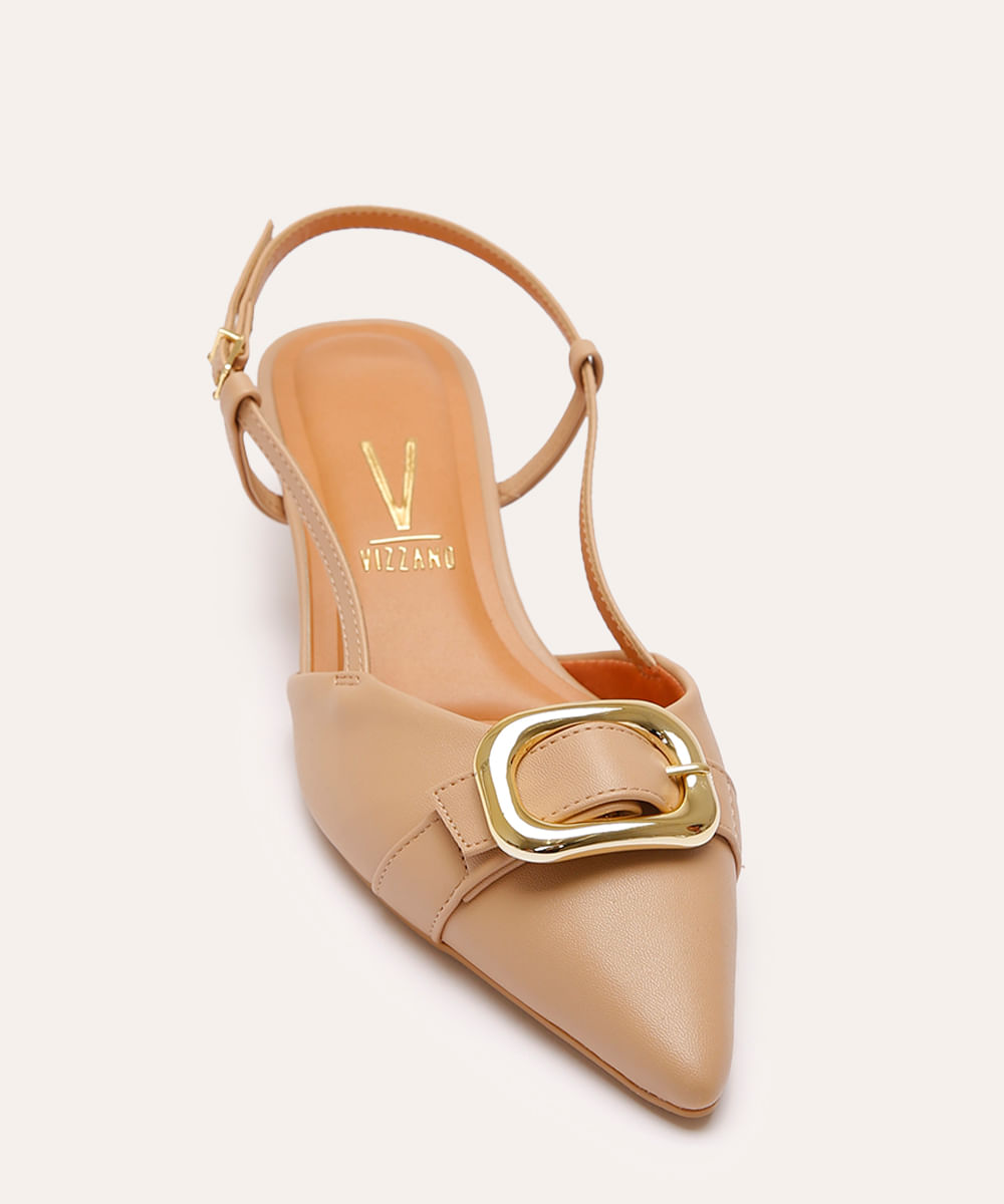 scarpin bico fino com fivela vizzano bege