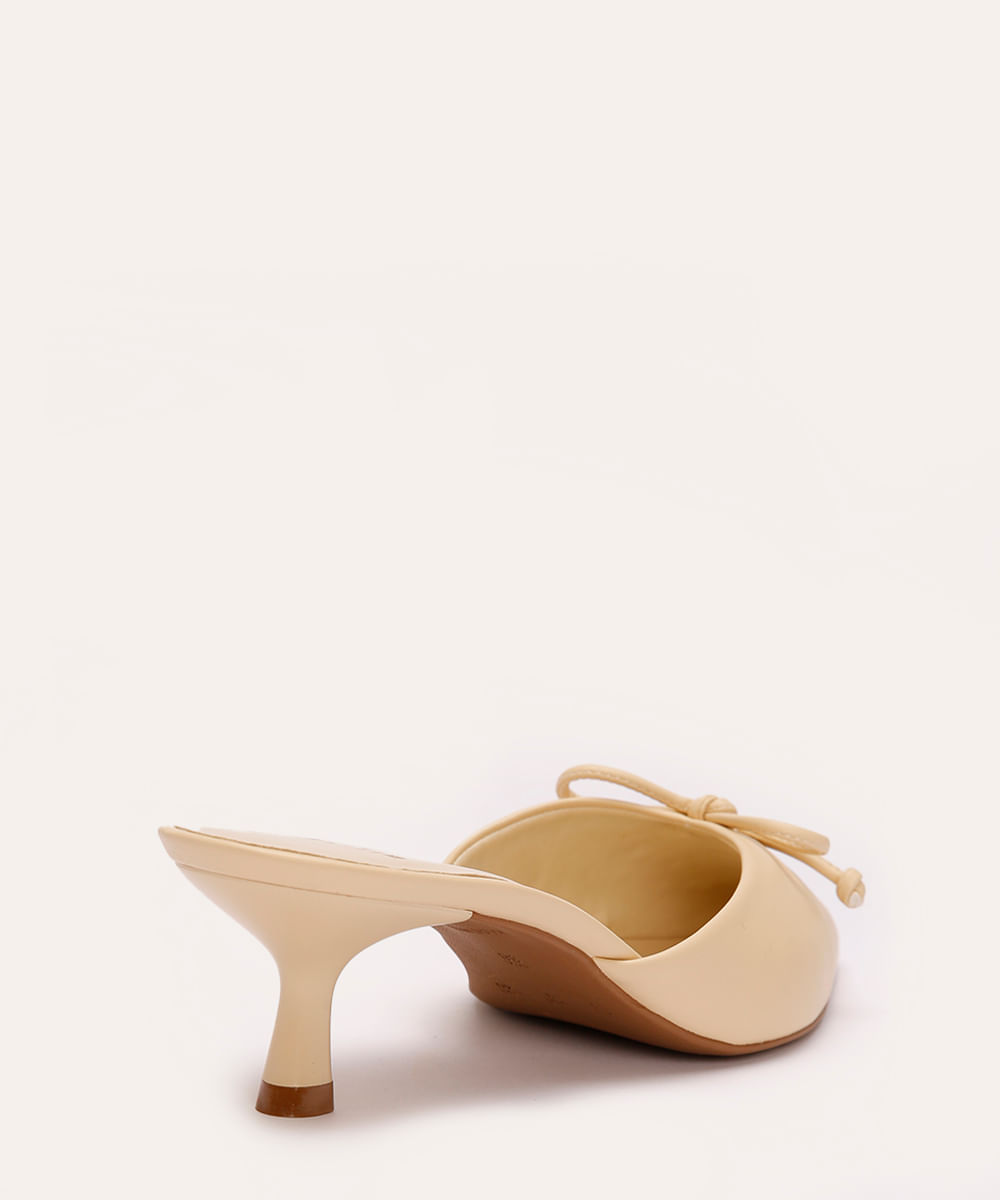 mule bico fino com laço mindset amarelo