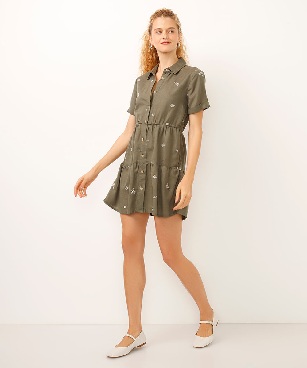 vestido curto feminino chemise bordado floral verde