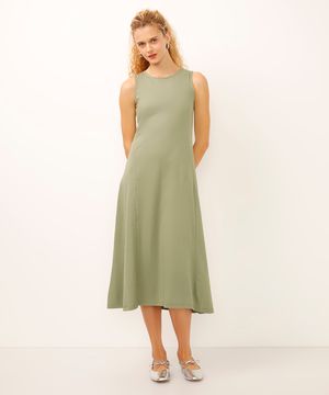 vestido midi evasê de algodão verde