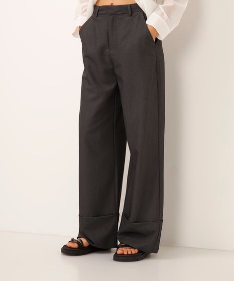 calça wide leg de alfaiataria barra dobrada cinza