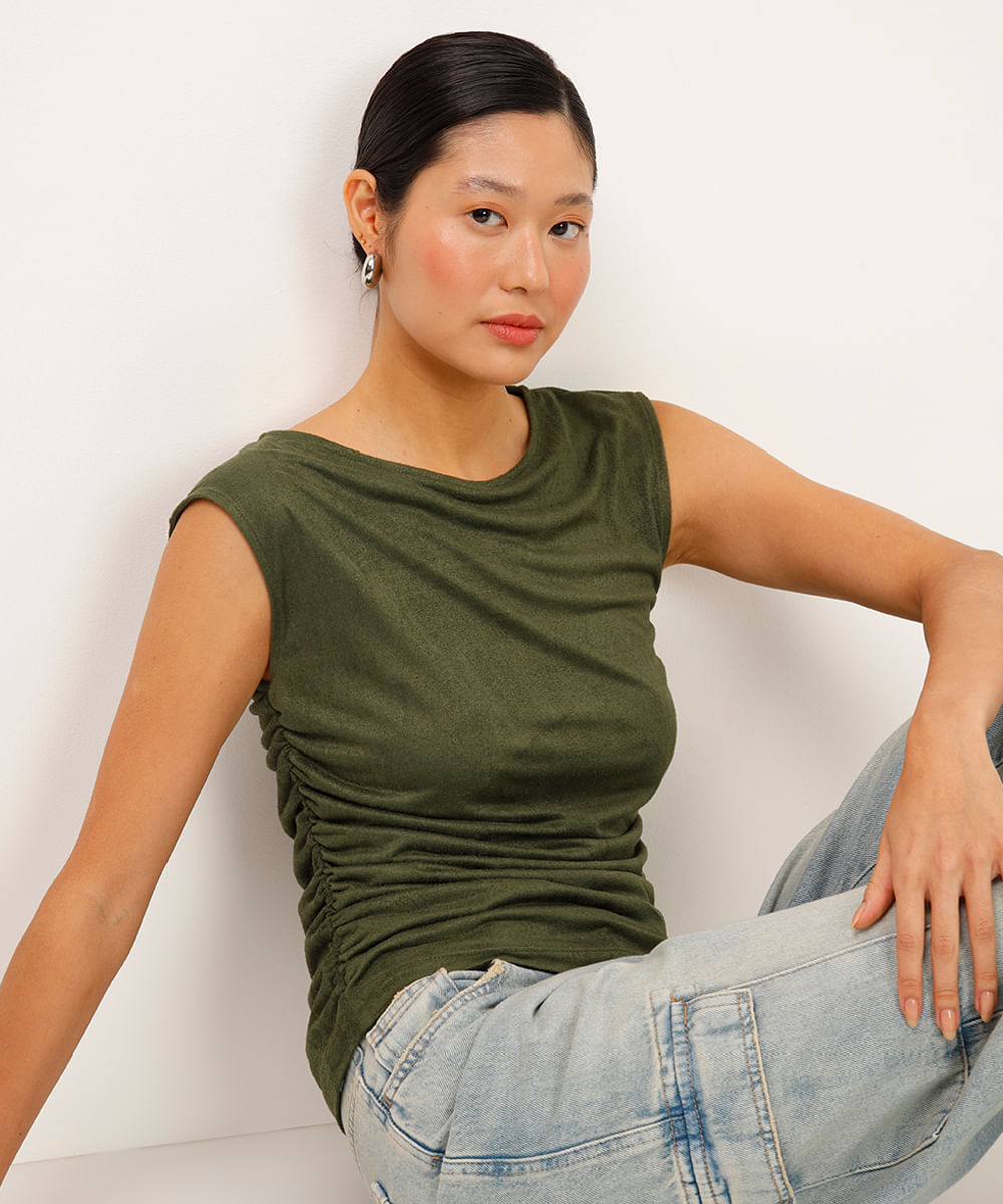blusa de suede musle tee com franzido verde