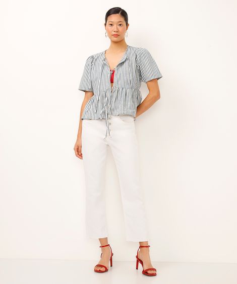 calça boot cut cropped de sarja com botões off white