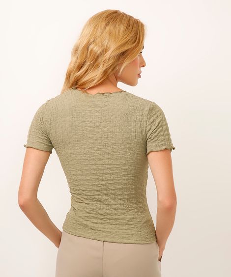 blusa texturizada manga curta com frufru verde