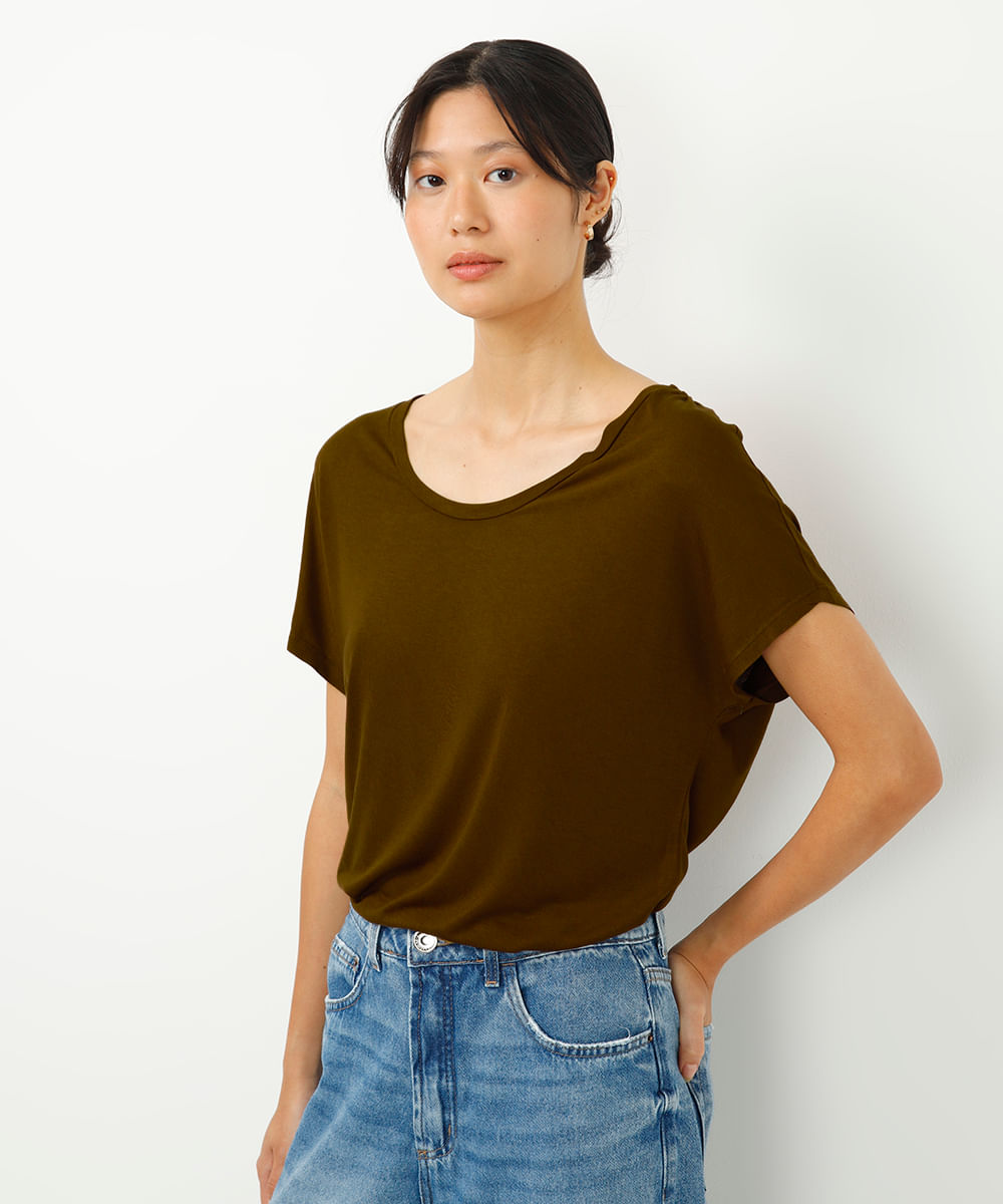 blusa de viscose decote u manga curta marrom