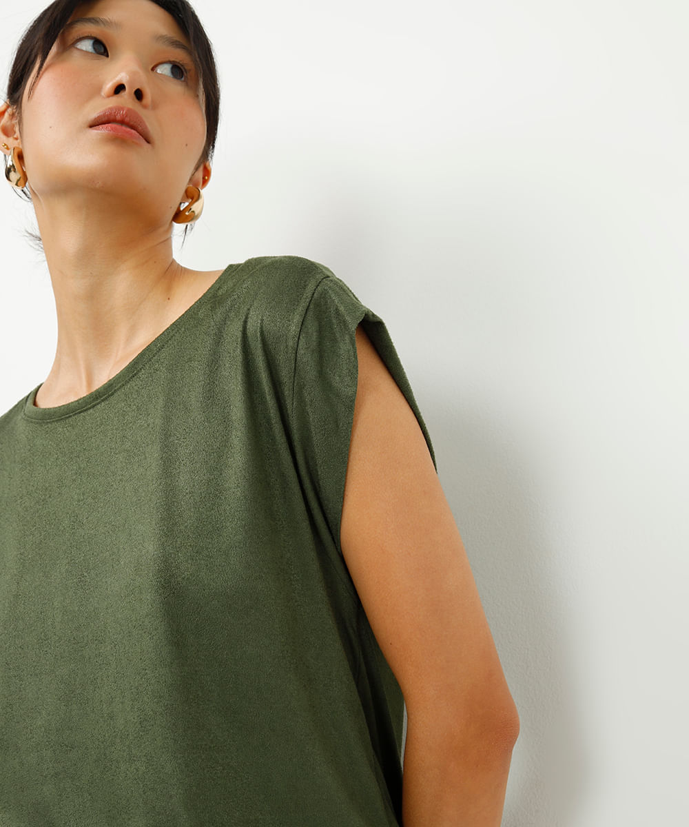 regata de suede muscle tee decote redondo verde