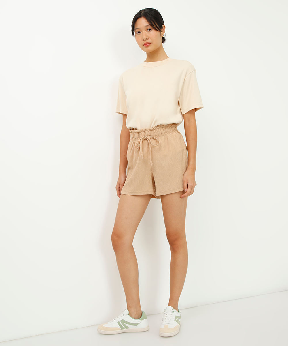 short clochard cós com elástico e cordão texturizado bege