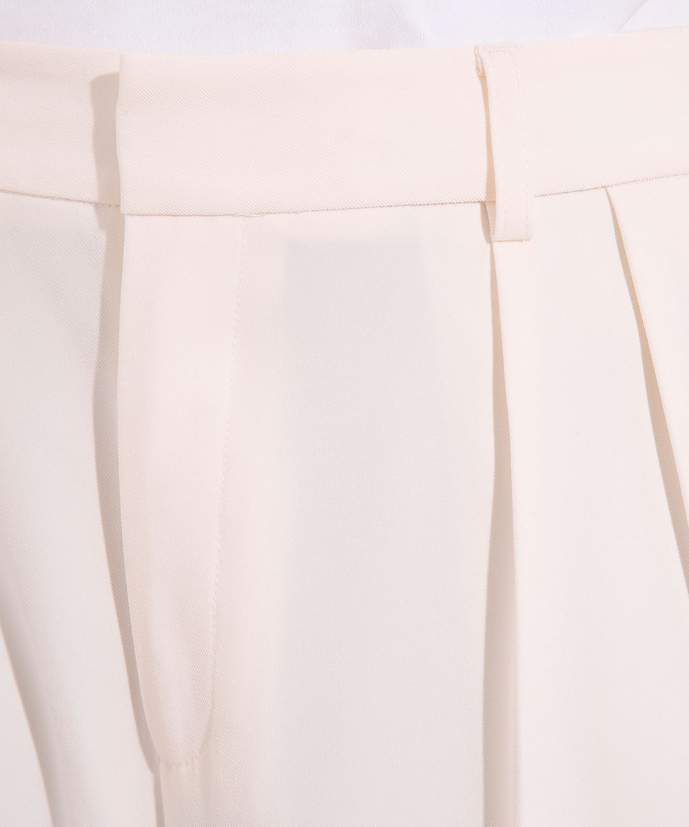 calça wide com pregas mindset off white