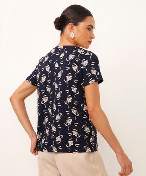 blusa de viscose folhagem decote v azul