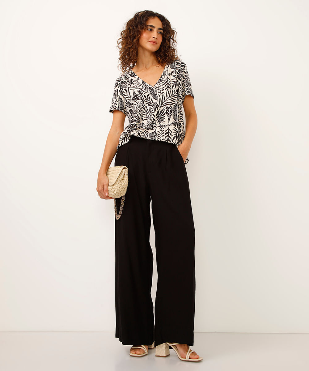 blusa de viscose decote v folhagem bege