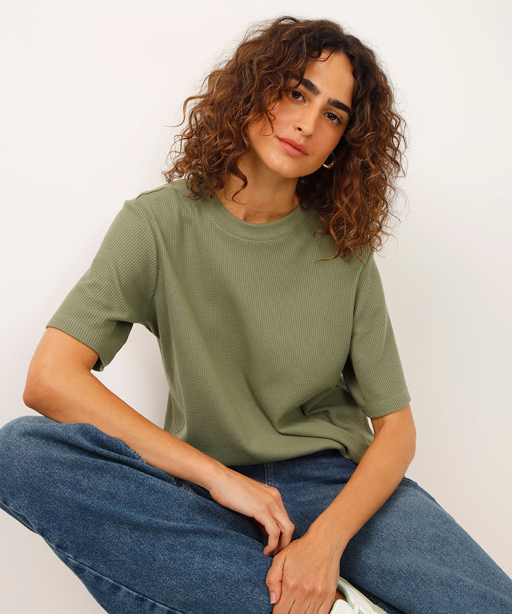 blusa texturizada manga curta verde