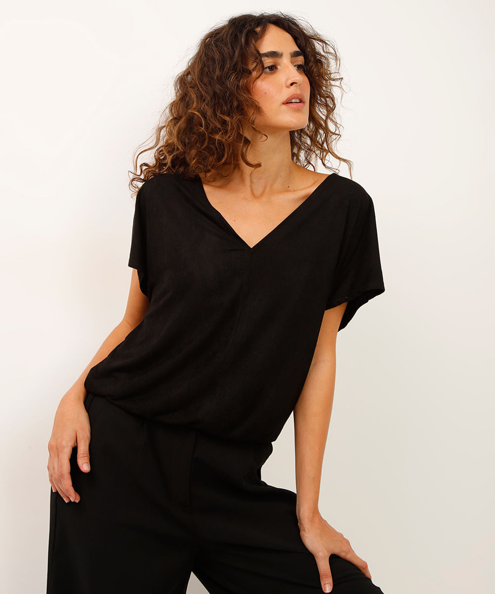 blusa de suede decote v elástico na barra preta