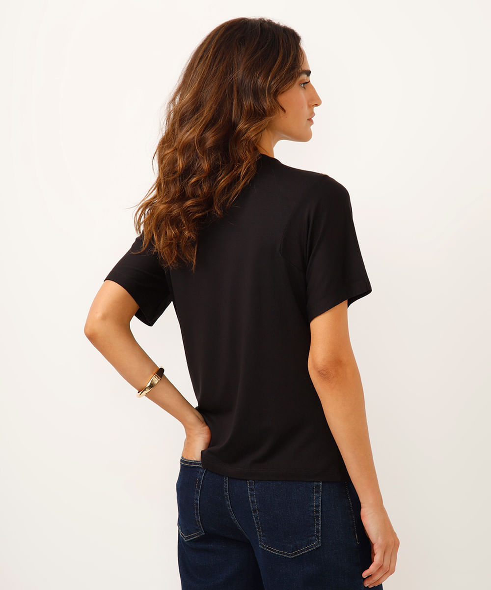 blusa de viscose com botões preta