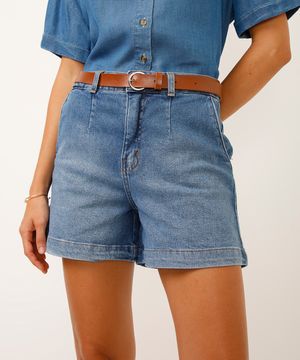 short clochard jeans com cinto azul