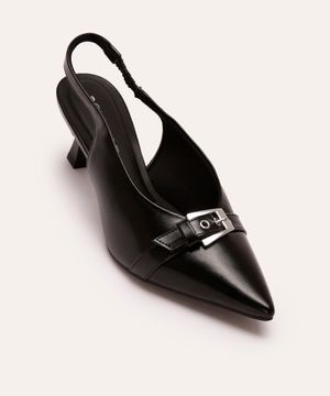 scarpin bico fino com fivela oneself preto