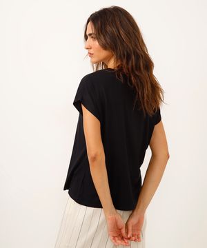 blusa de viscose manga curta preta