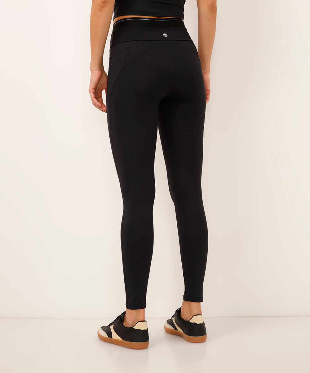 calça legging com bolsos esportiva preta