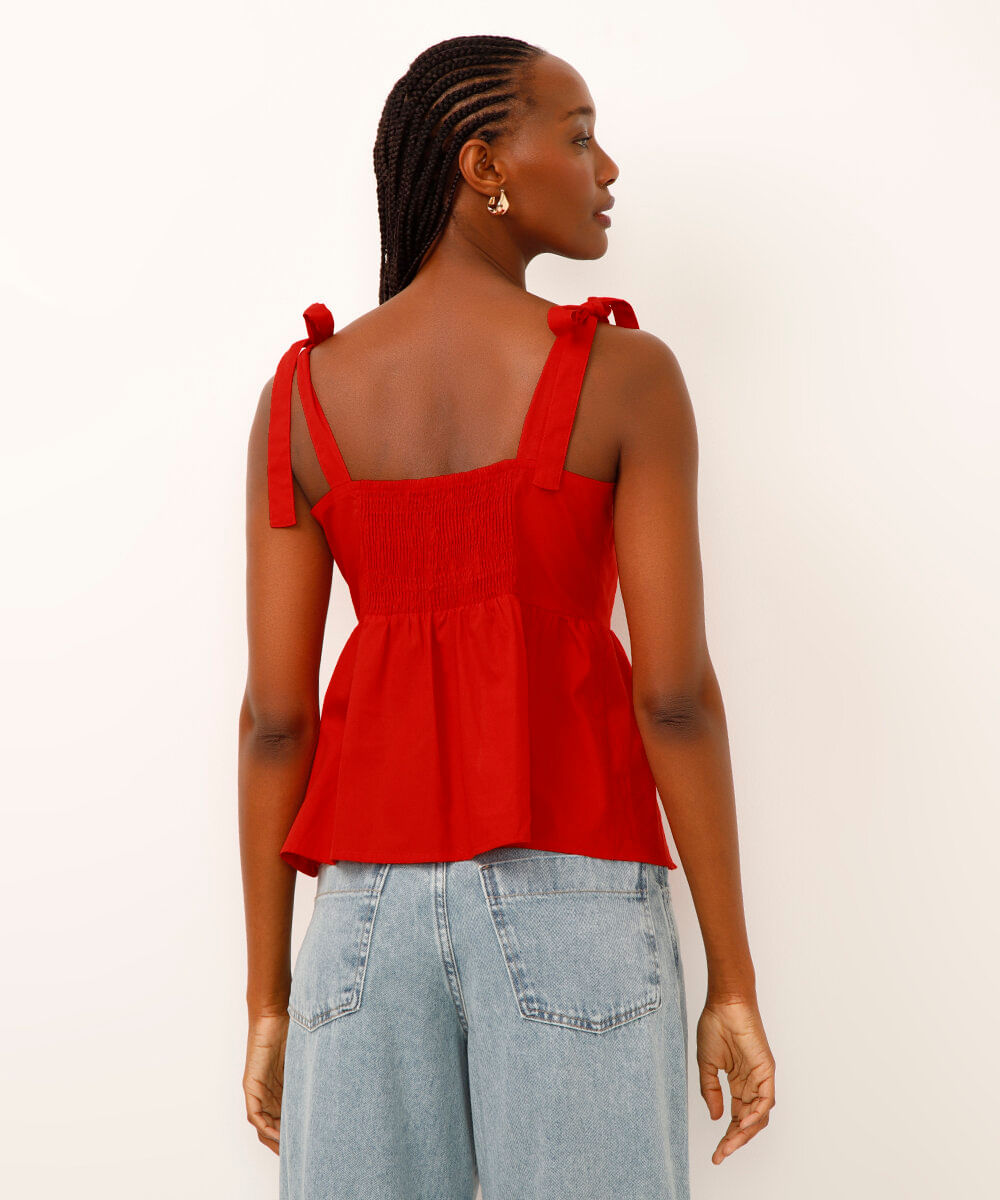 blusa de algodão evasê com amarração vermelha