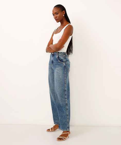 calça skater jeans cintura média gancho deslocado azul