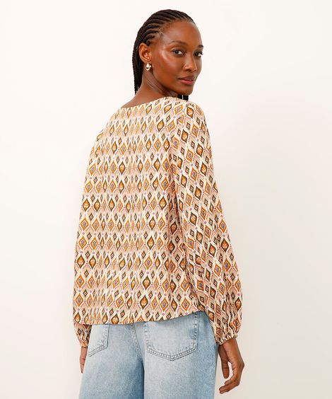 bata de viscose com tassel bege claro