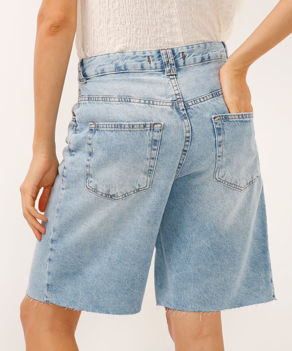 bermuda relaxed jeans barra a fio azul