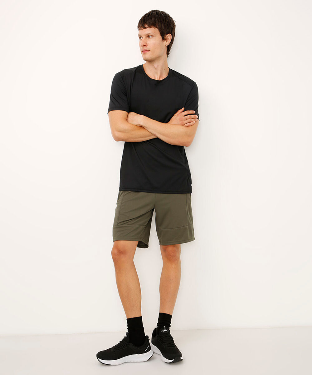 bermuda com passante para camiseta verde