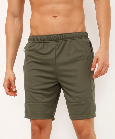 bermuda com passante para camiseta verde