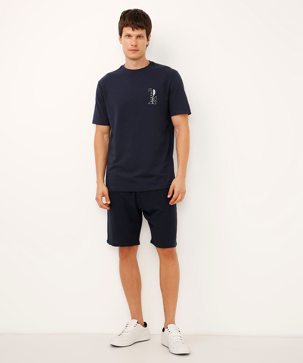 camiseta comfort de algodão tênis azul
