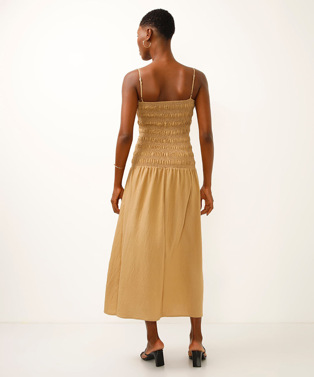 vestido midi alça fina texturizado bege