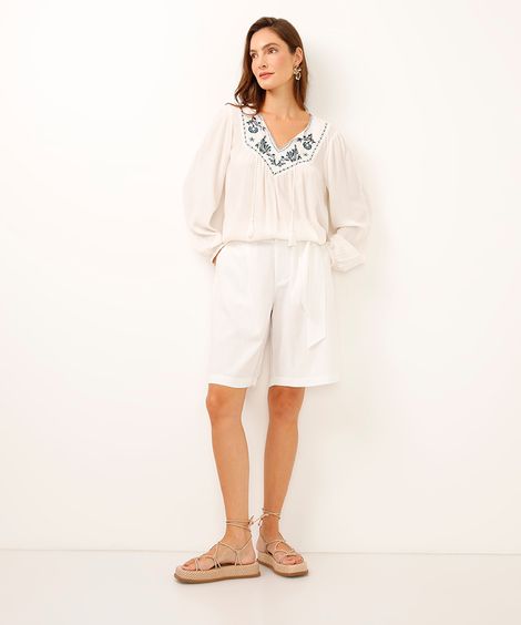 bermuda clochard com linho e faixa off white