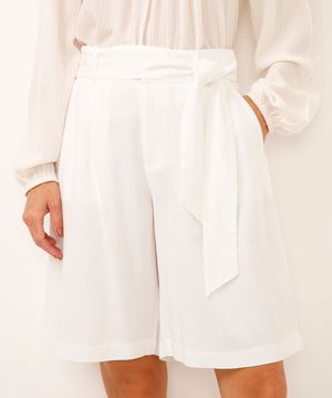 bermuda clochard com linho e faixa off white