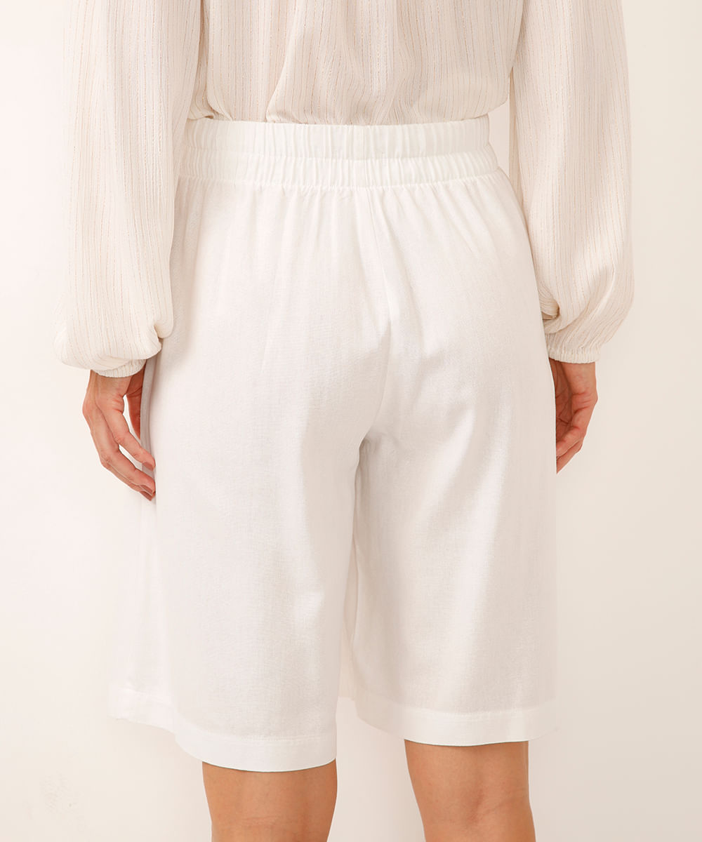 bermuda clochard com linho e faixa off white