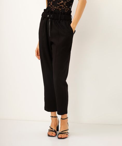 calça clochard de viscose com cinto preta