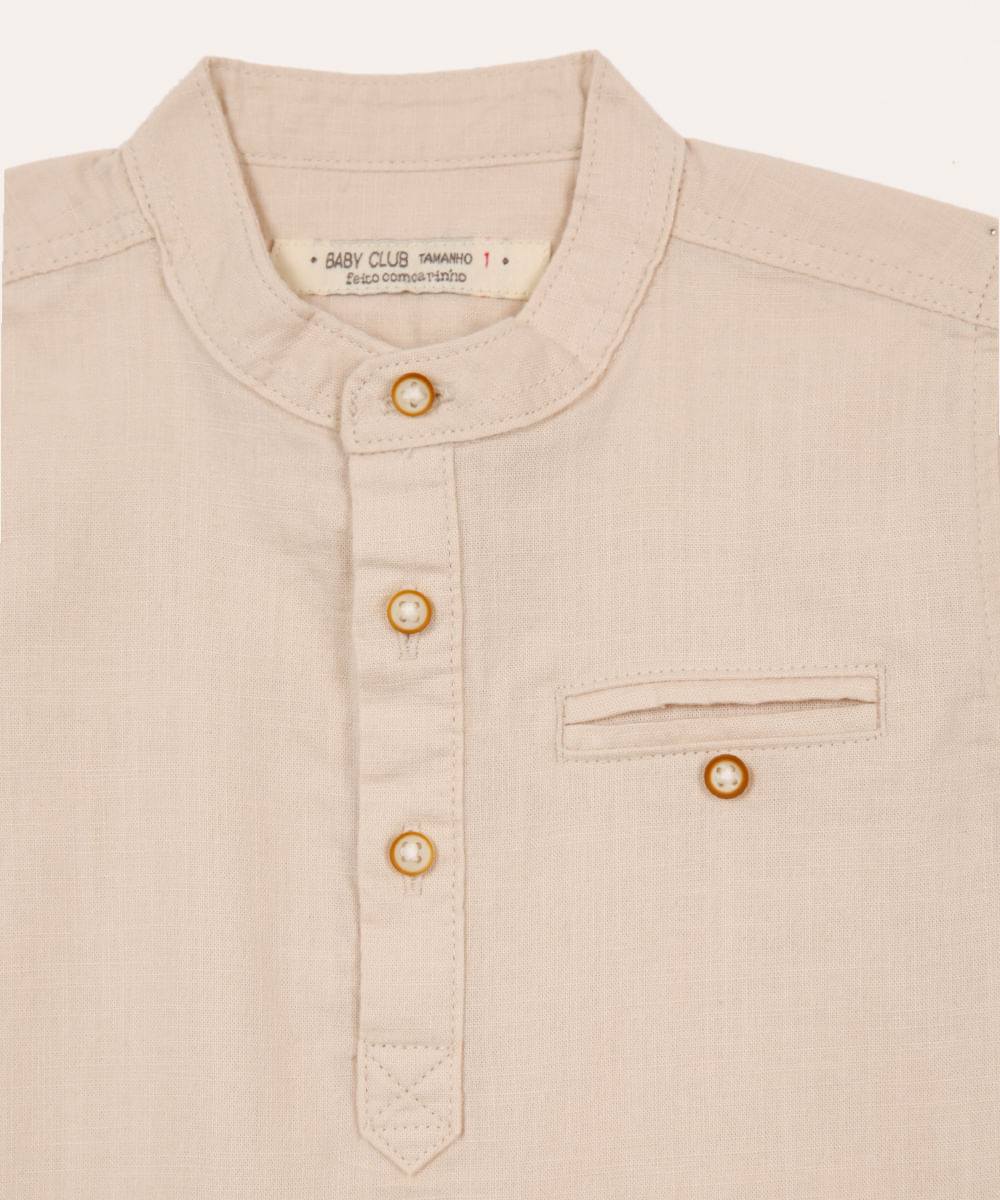 camisa infantil manga curta gola padre com bolso bege