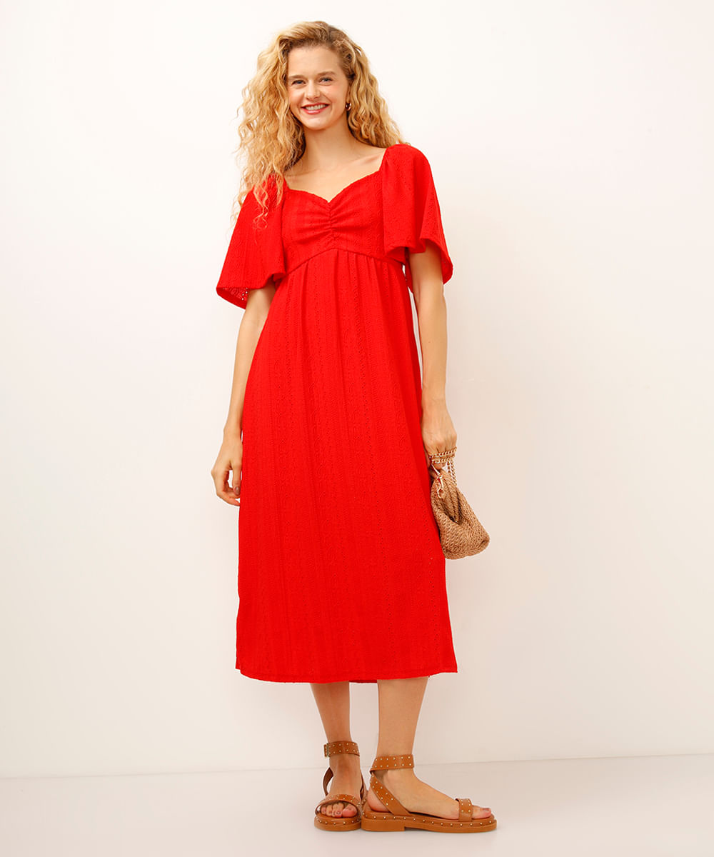 vestido midi de laise decote coração vermelho