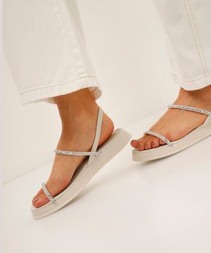 rasteirinha flatform via uno tiras com brilhos off white