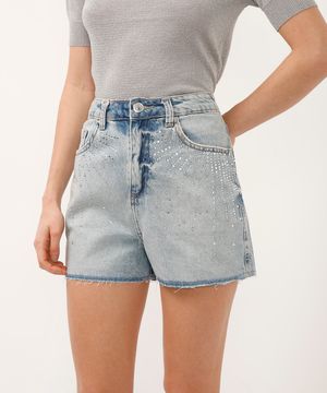 short mom jeans com brilhos azul