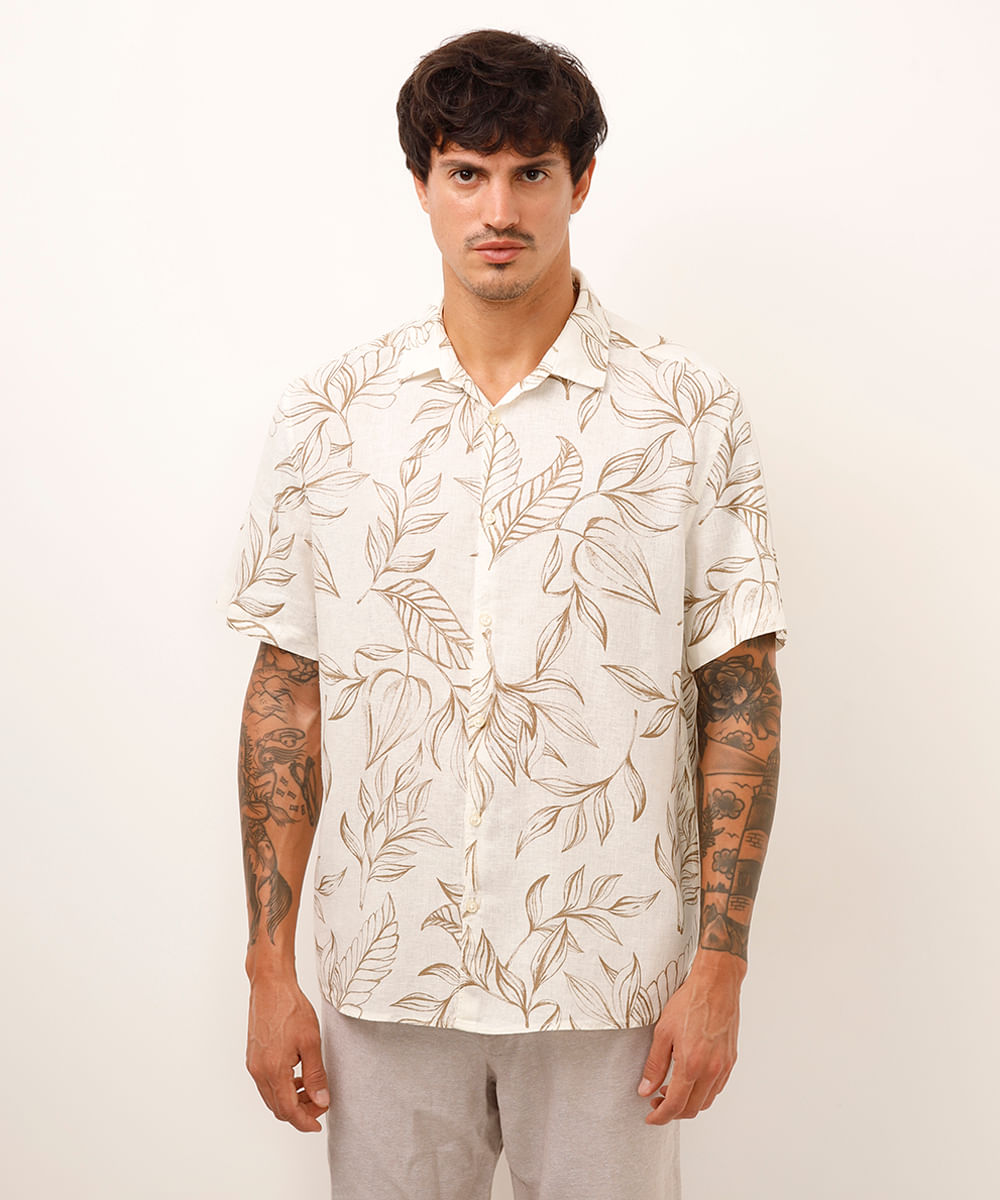 camisa comfort com linho folhagens off white